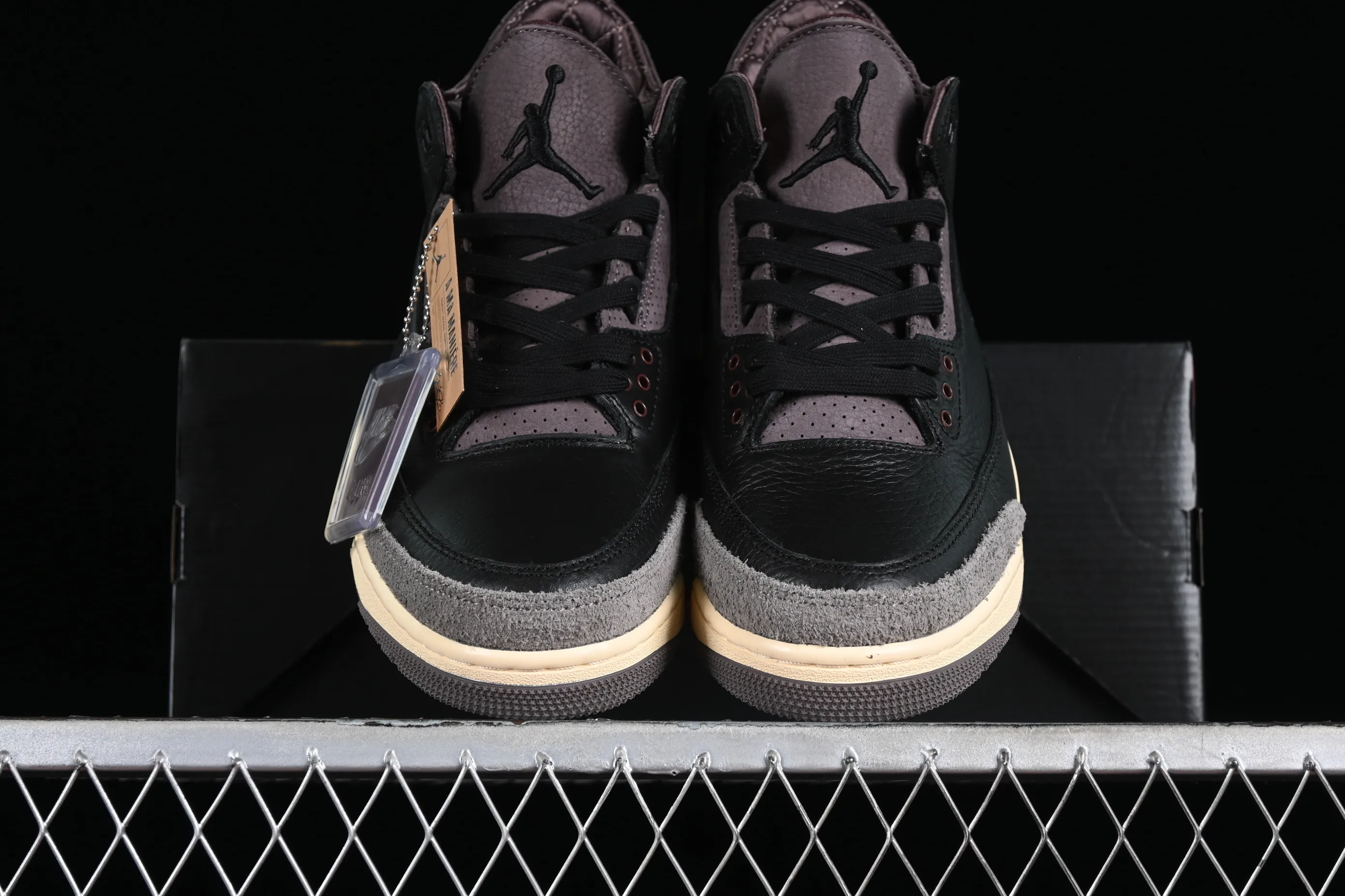 All categories Air Jordan Jordan series basketball shoes Air Jordan 3 A Ma Maniere x Air Jordan 3 Retro "Black" AJ3 Joe 3 joint model FZ4811-001